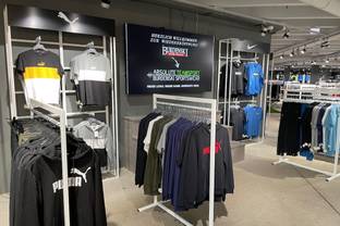 Sport 2000 eröffnet zwei neue Filialen von Absolute Teamsport