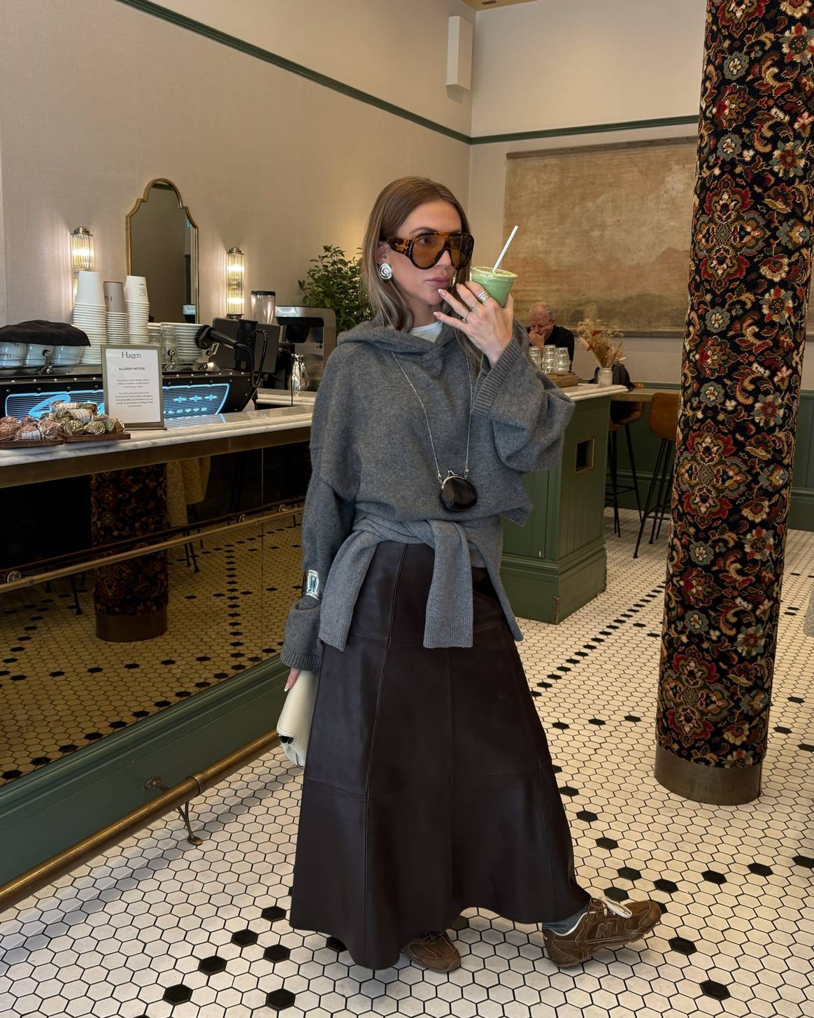 Credits: whatgigiwears