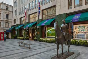 Ralph Lauren hunde sus beneficios un -25 por ciento por el aumento de los costes