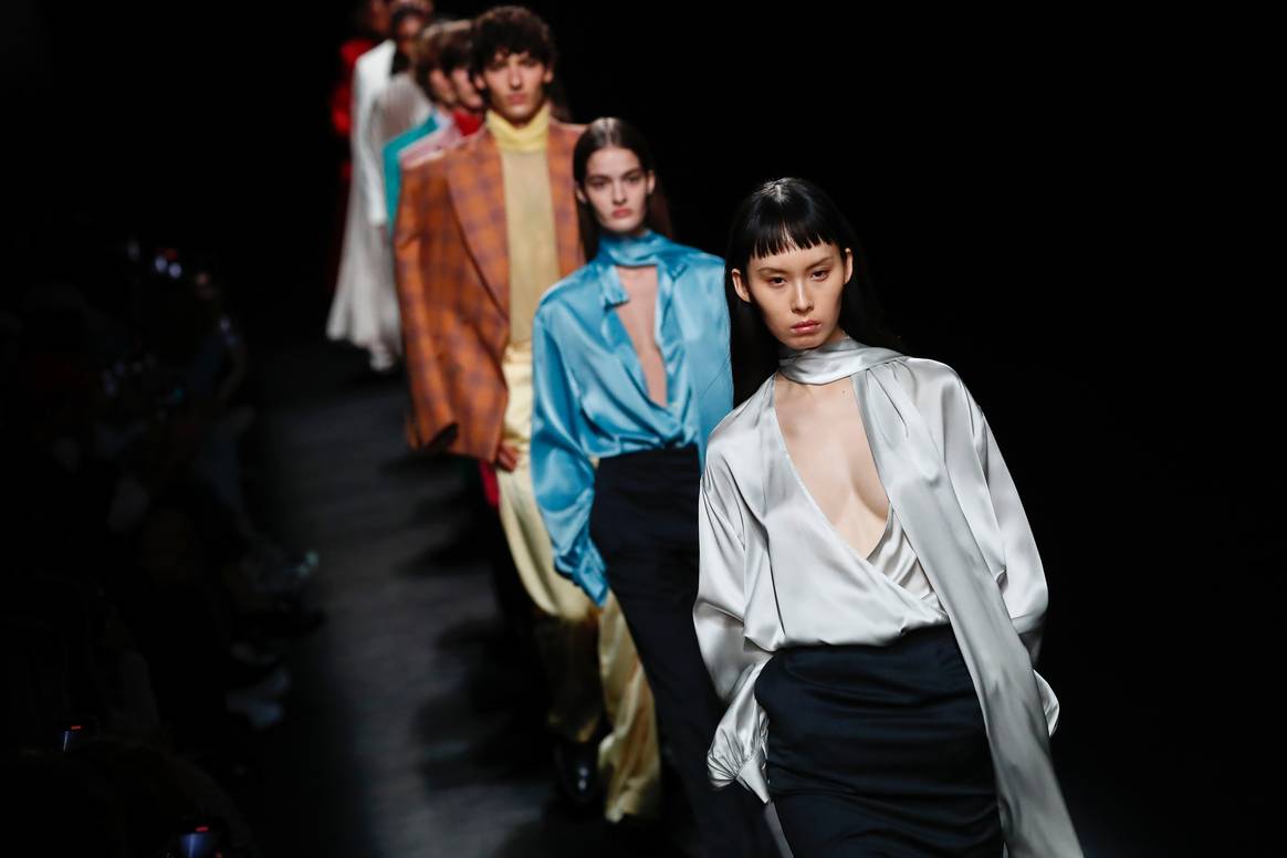 Créditos: Mans, Spring Summer 2024, Ready to Wear. Spotlight Launchmetrics.