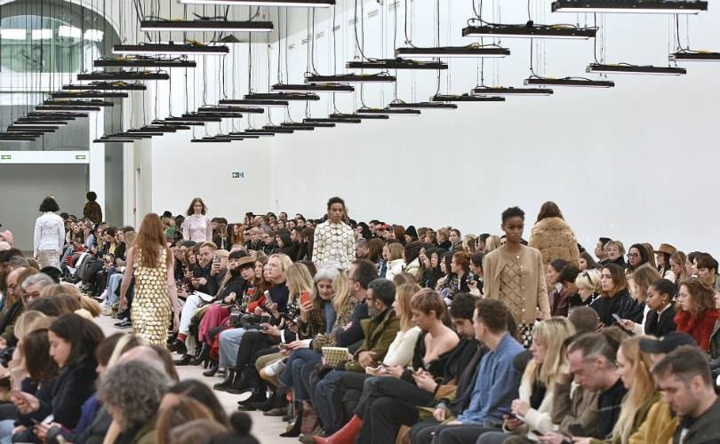 Fashion Week: le folklore moderne de Chloé, le cliquetis de Paco Rabanne