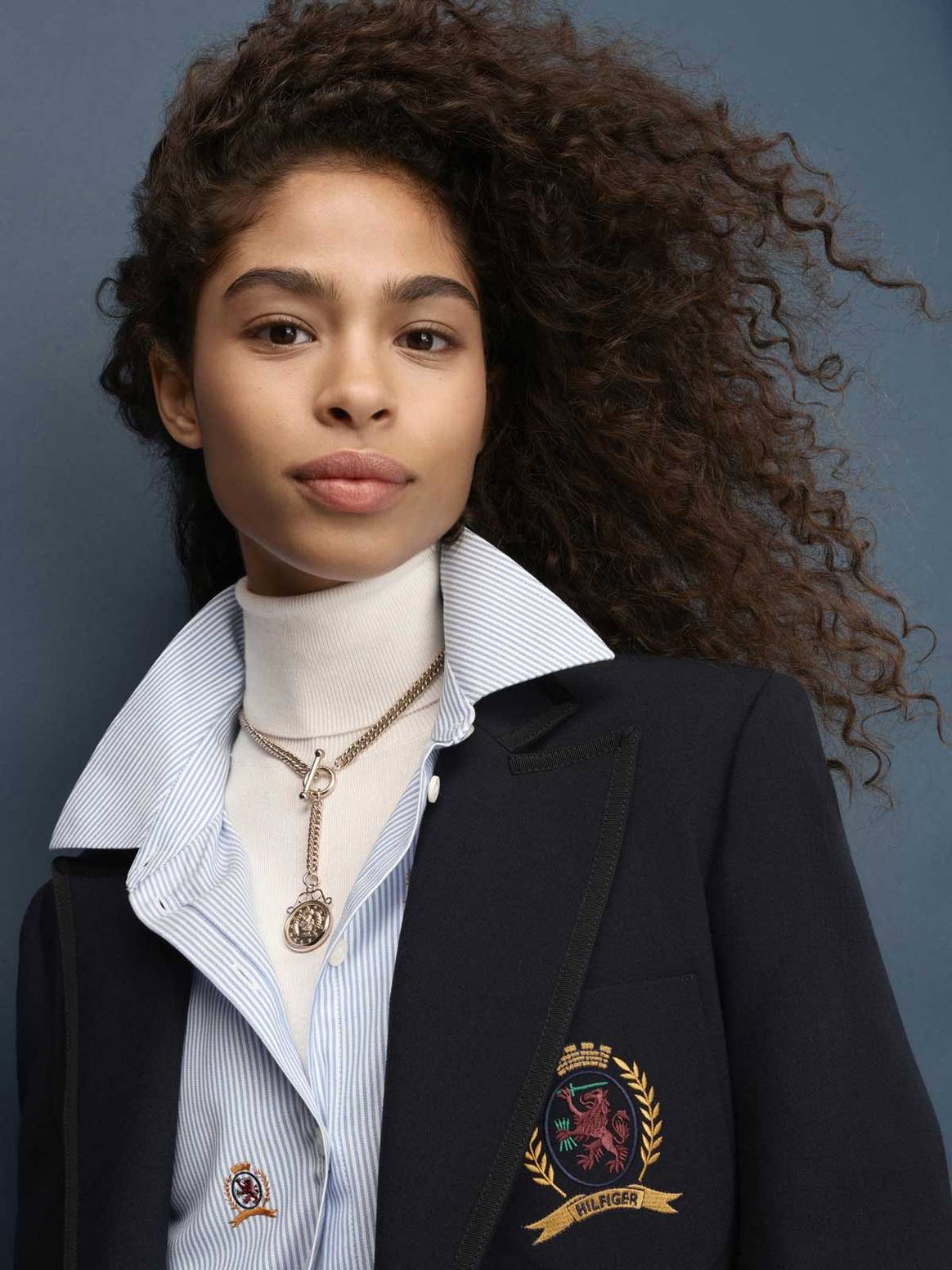 En images : le vestiaire américain célébré dans la collection hivernale de Tommy Hilfiger