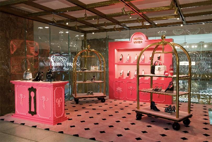 Roger Vivier s’installe aux Galeries Lafayette Champs-Élysées