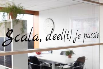 Scala Crossmedia neemt Textilia en Schoenvisie over