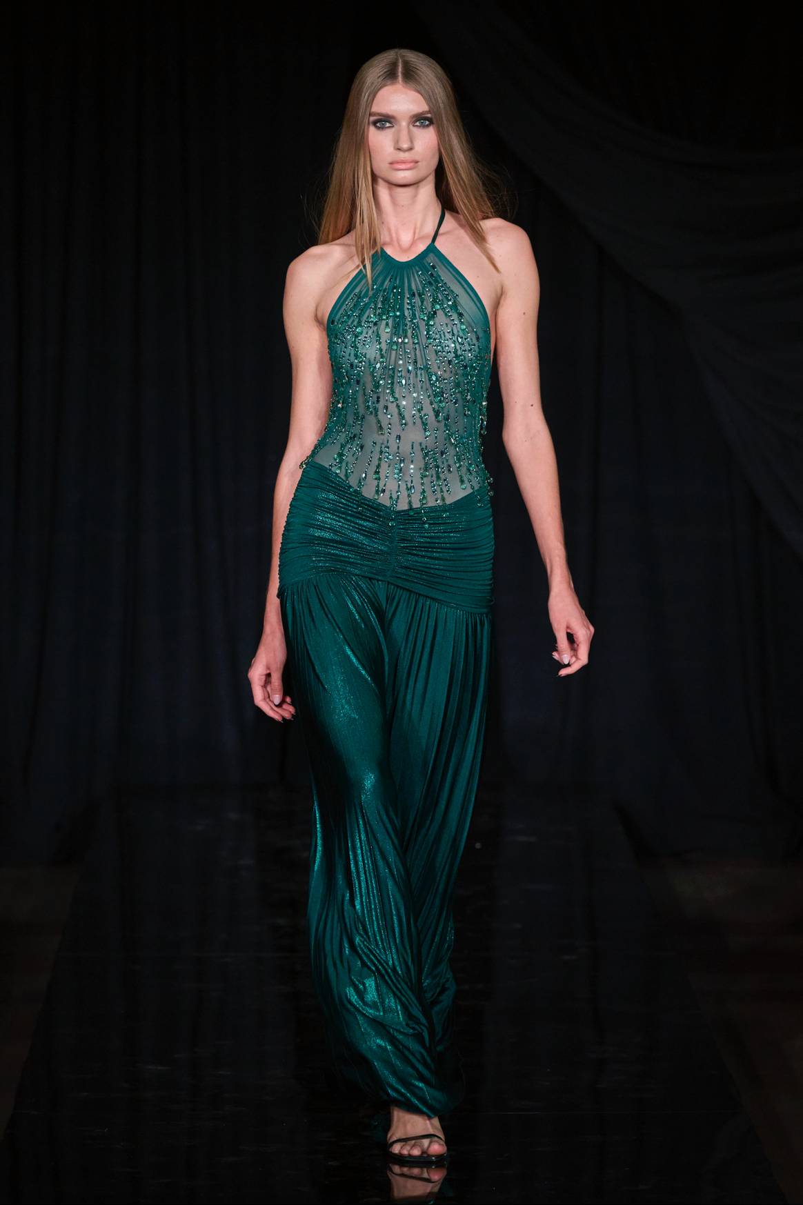 'Aventurine' bei Patbo FW24/25.