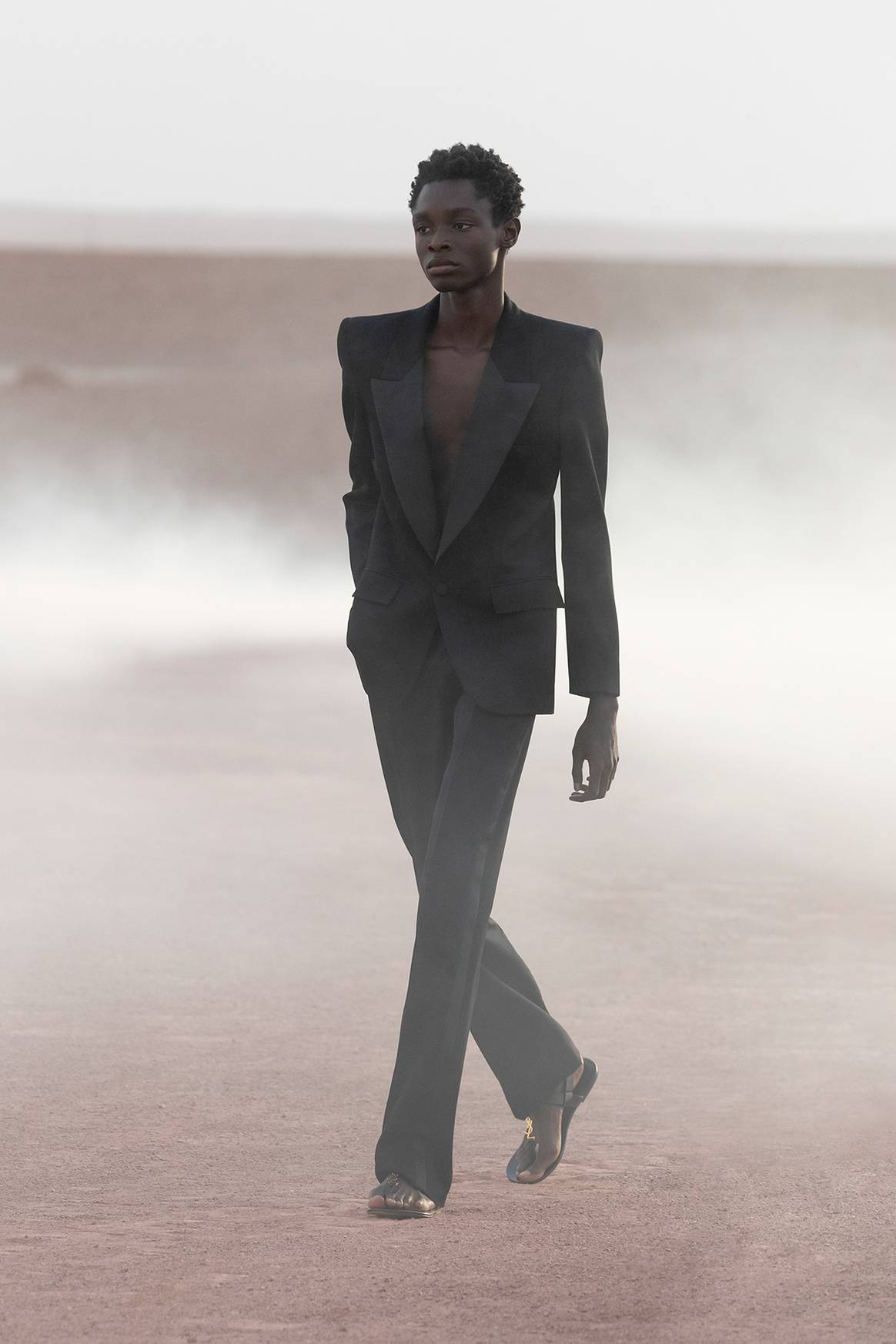 Photo Credits: Saint Laurent, colección masculina para la temporada Primavera/Verano SS23.