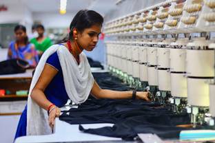  Des grandes marques se fournissent en coton en Inde auprès de producteurs qui emploient des enfants