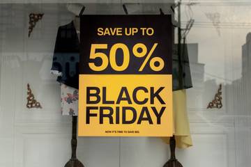 Black Friday: FNV wil dat winkels de acties schrappen, INretail zegt dat het veilig kan