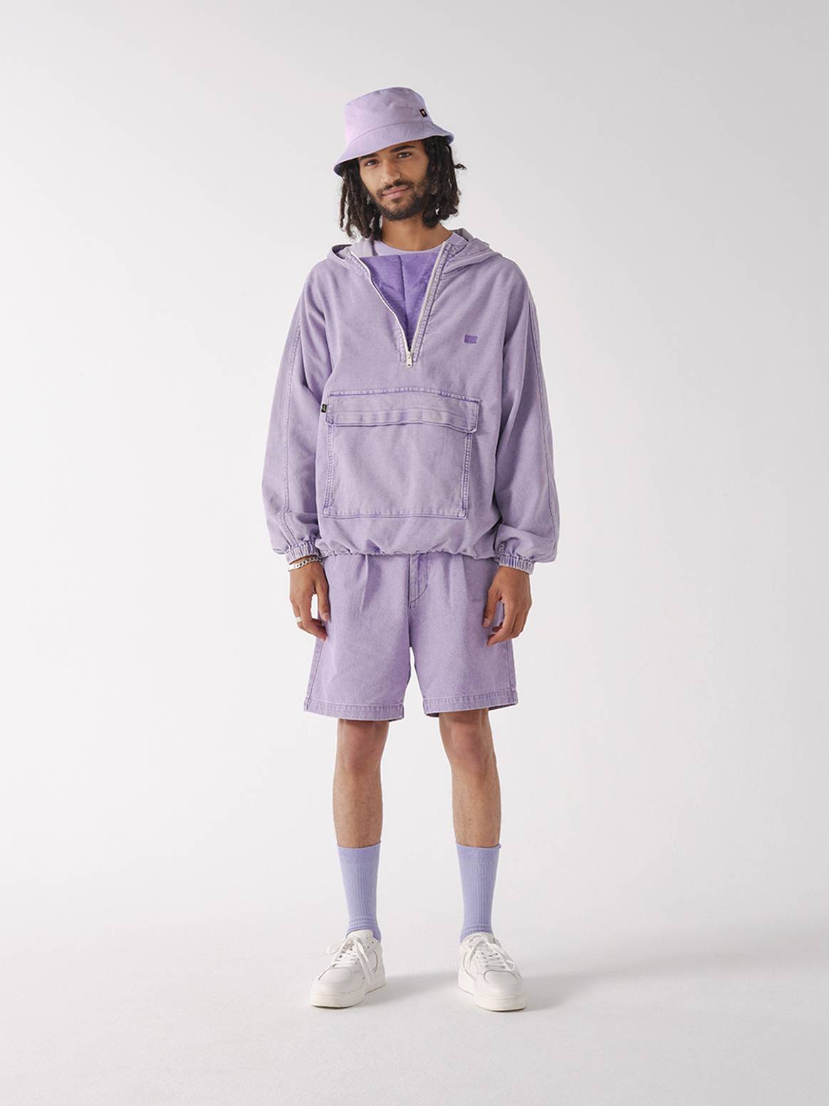 Photo Credits: Levi’s Fresh, colección de prendas teñidas con tintes naturales de Levi’s. Fotografía de cortesía.