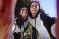 Abercrombie se lanza a por la generación “TikTok” con una nueva marca junto a las hermanas D’Amelio