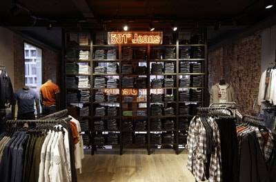 Levi's herziet retailorganisatie in Nederland