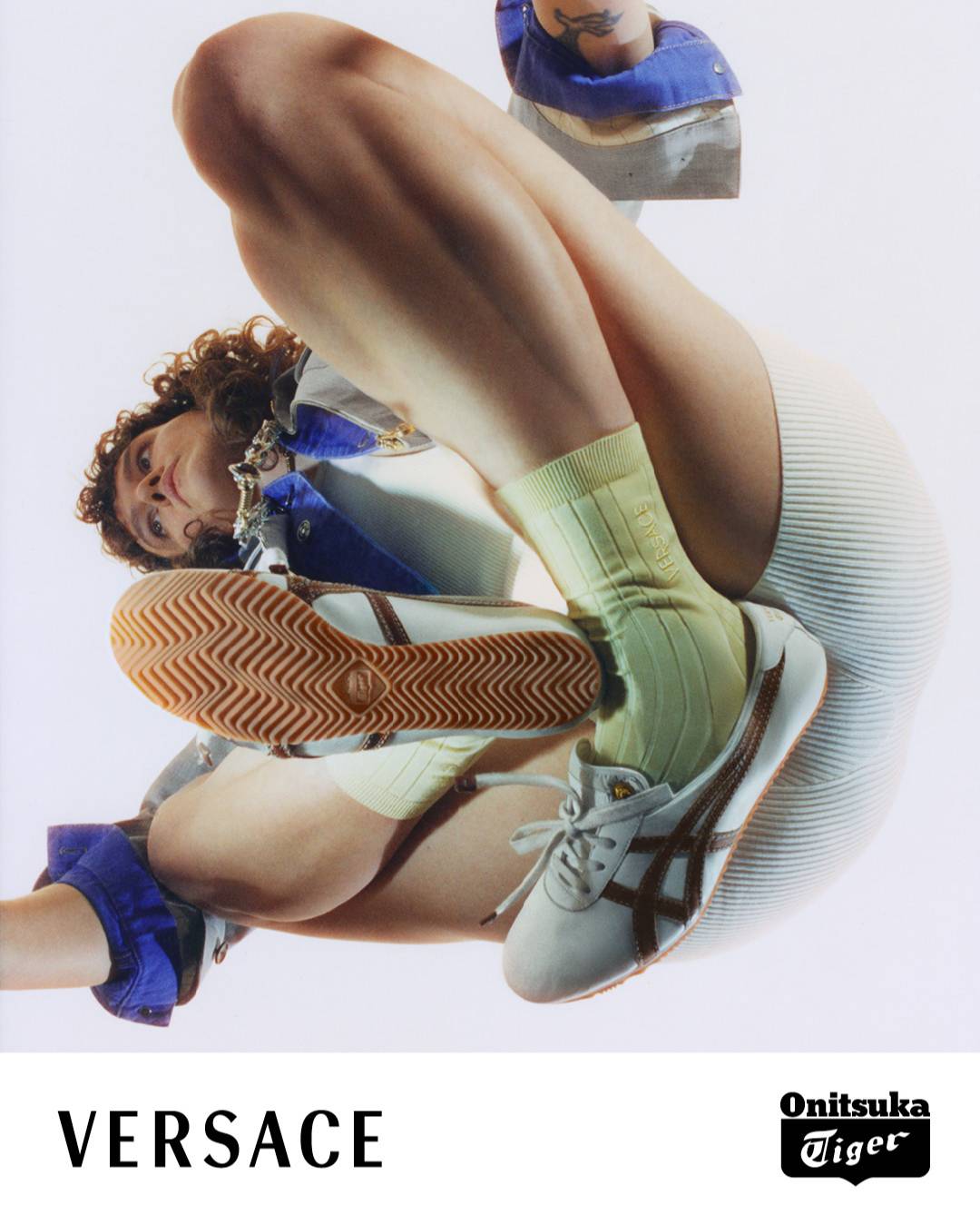 Le sneaker in collaborazione tra Onitsuka Tiger e Versace