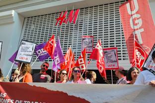 H&M firma el acuerdo con sus trabajadores: del plus por responsabilidad a los refuerzos en tienda