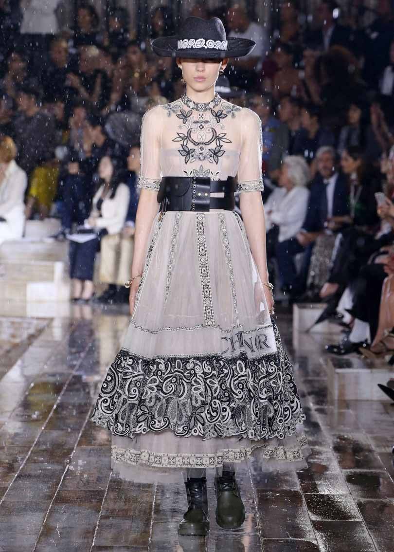 In Bildern: Die Cruise-Kollektionen 2019 von Gucci, Louis Vuitton und Dior