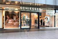 Schiesser eröffnet neuen Laden im Berliner Hauptbahnhof