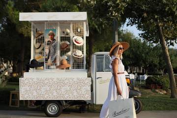 Borsalino sbarca in Grecia con un pop-up store