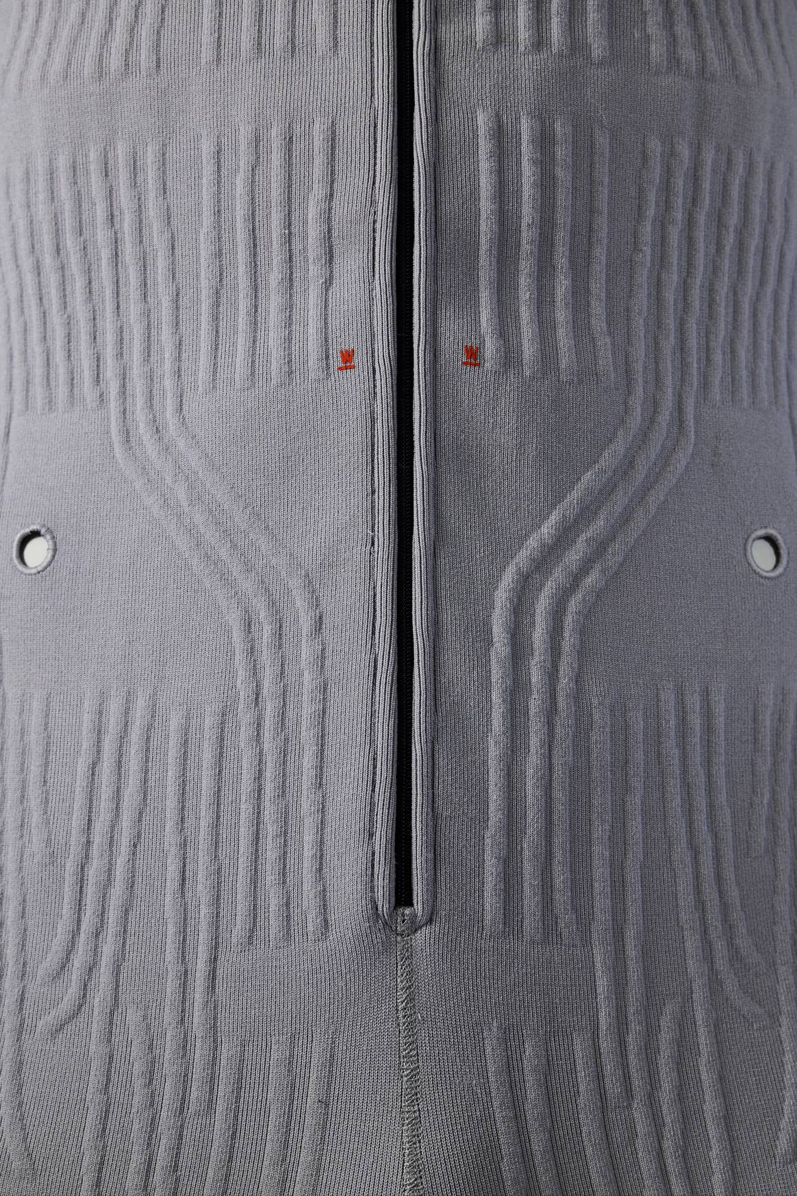 Ieri, a New York, Axiom Space and Prada Hanno presented the Liquid cooling and ventilation garment (Lcvg)
