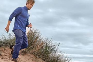 Hessnatur stellt wind- und wetterfeste Outdoor-Kleidung aus natürlichen Materialien vor