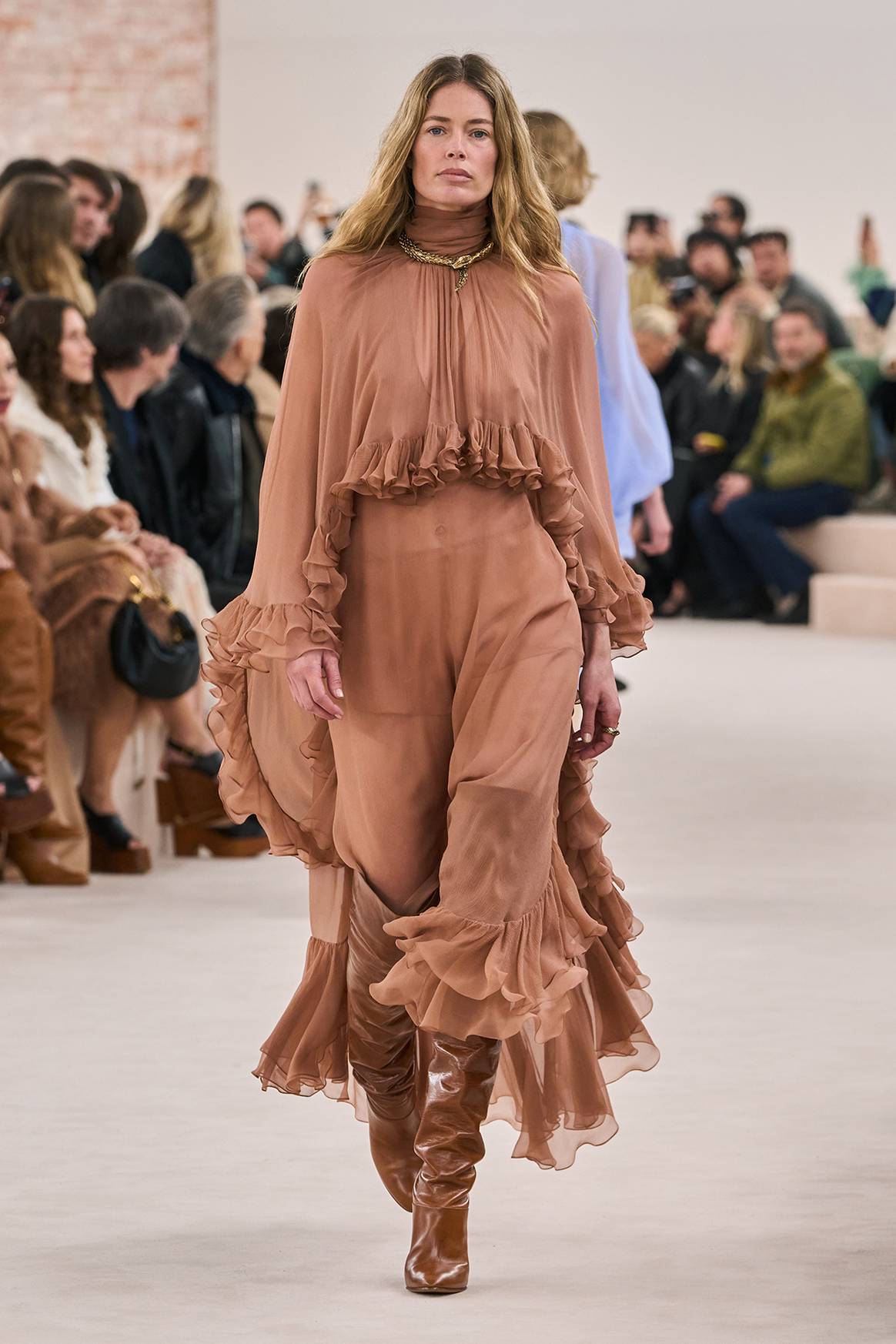 Chloé, colección “The Intuition” de prêt-à-porter de mujer para la temporada Otoño/Invierno FW24.