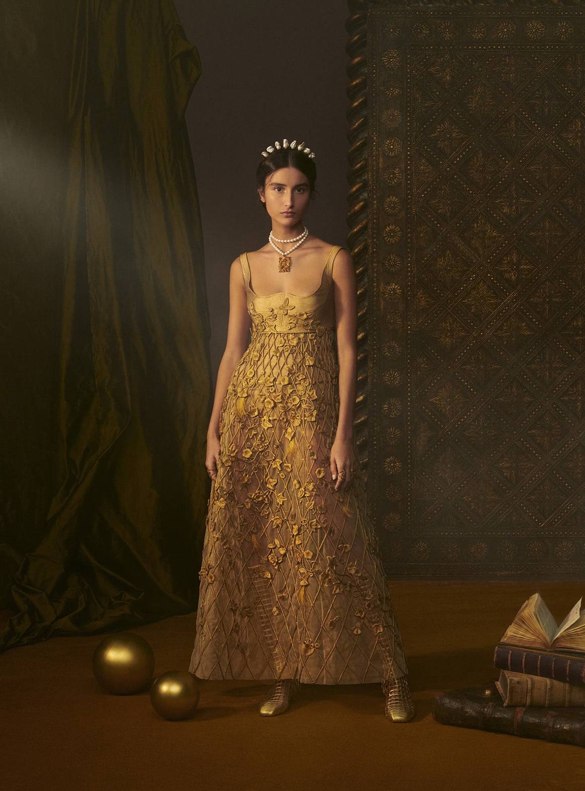 De la Emperatriz a la Fortuna: Dior reinterpreta las cartas del Tarot en su colección de Alta Costura