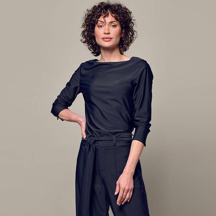 Jesper Travel Top Navy | Mart Visser