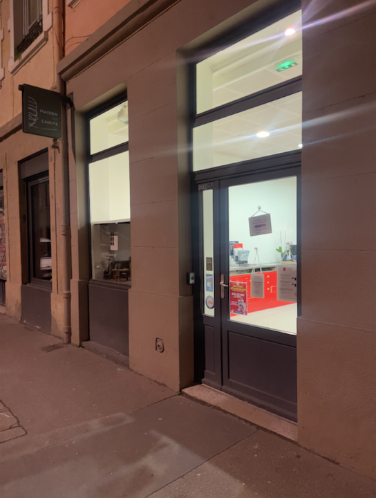 La Maison des Canuts, située dans l'emblématique quartier de la Croix-Rousse, à Lyon.