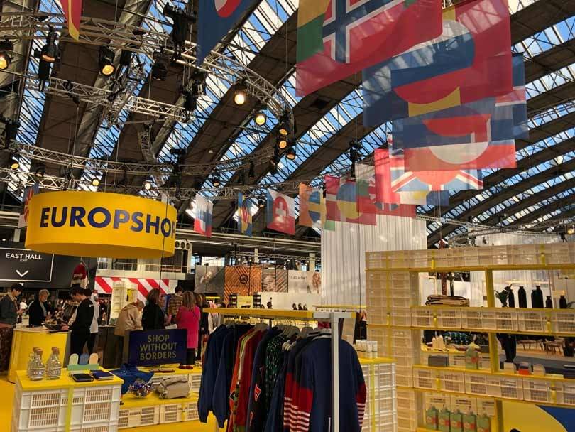 Kleur stoot donkere tinten van de troon tijdens wintereditie Modefabriek
