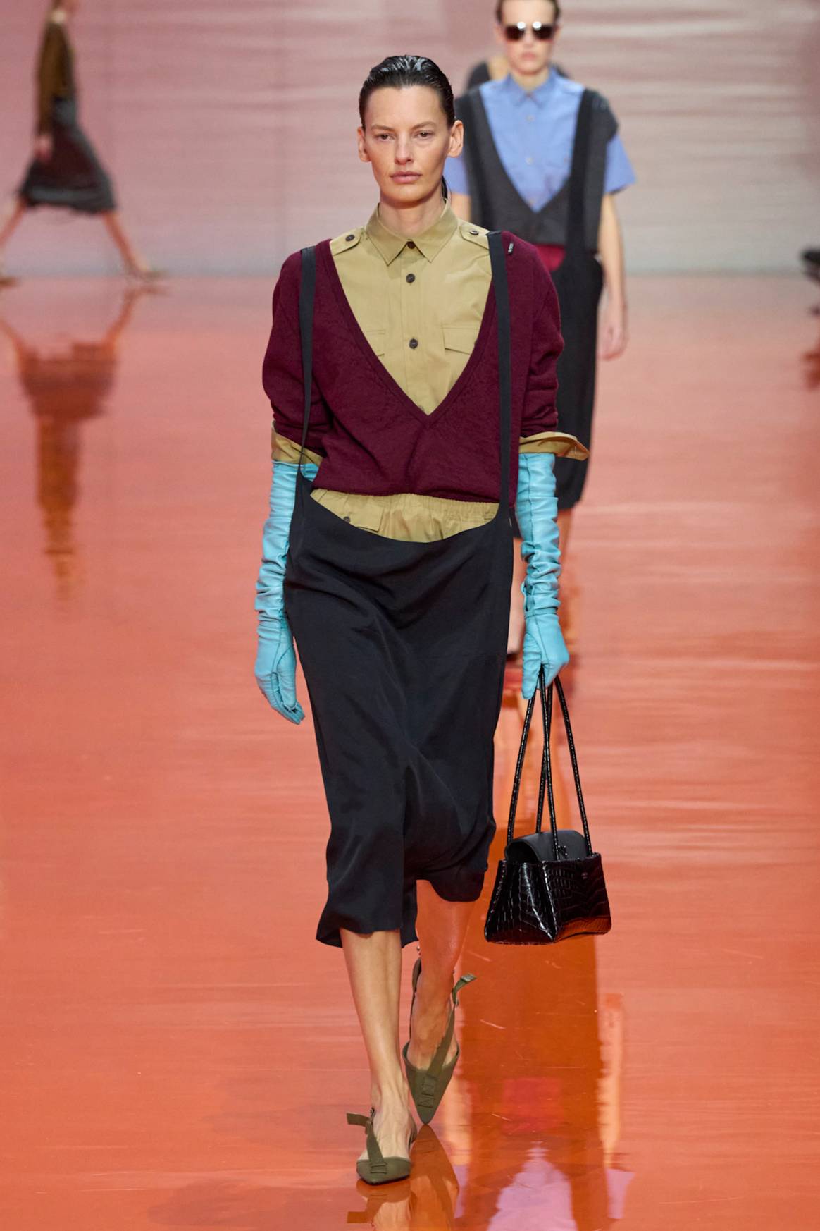 Credits: Prada SS26 burgundy v neck ©Launchmetrics/spotlight