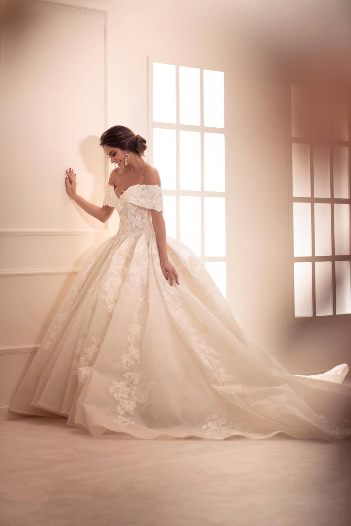 Ximena Navarrete es la nueva imagen de Benito Santos Novias