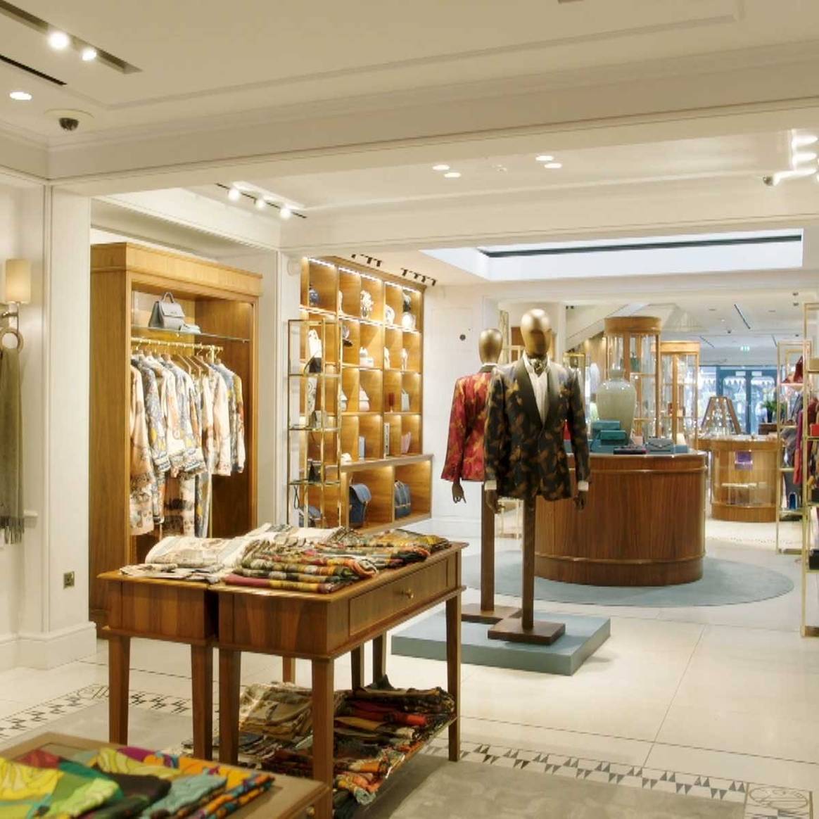 William and Son debuts TV advert