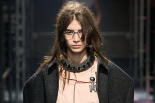 Der "Messy Girl"-Trend: Zwischen Rebellion und Kommerzialisierung