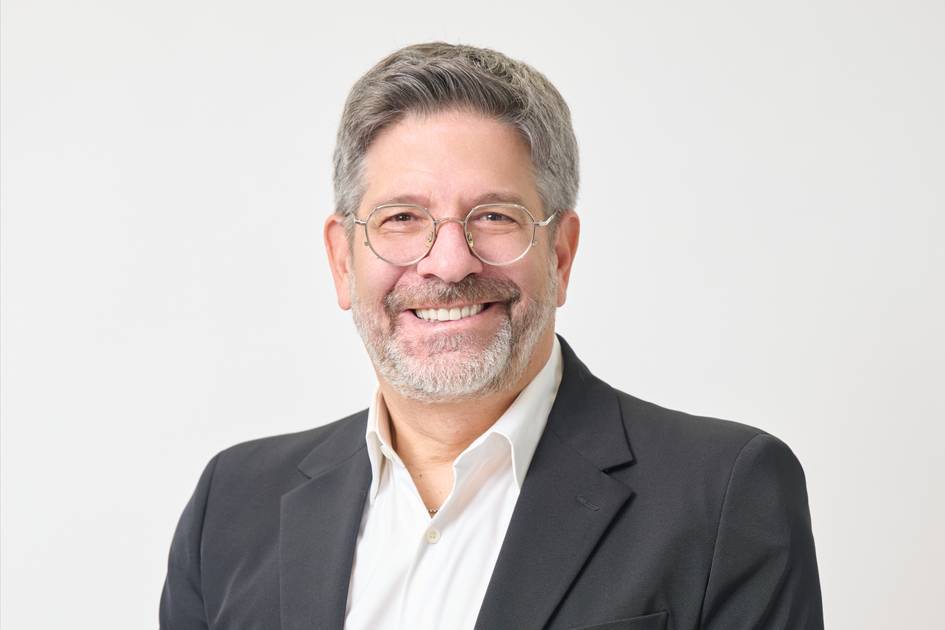 Behind the relaunch: Joseph Ribkoff’s CEO talks sports, e-commerce and retail debuts