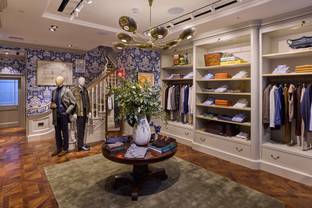 Hackett eröffnet Store für Premium-Linie in London