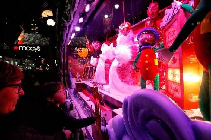 Top Ten Christmas Windows of 2016