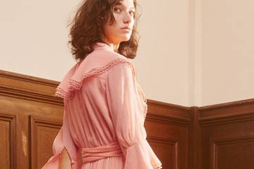 Chloé expande su universo con un edifico dedicado a la marca