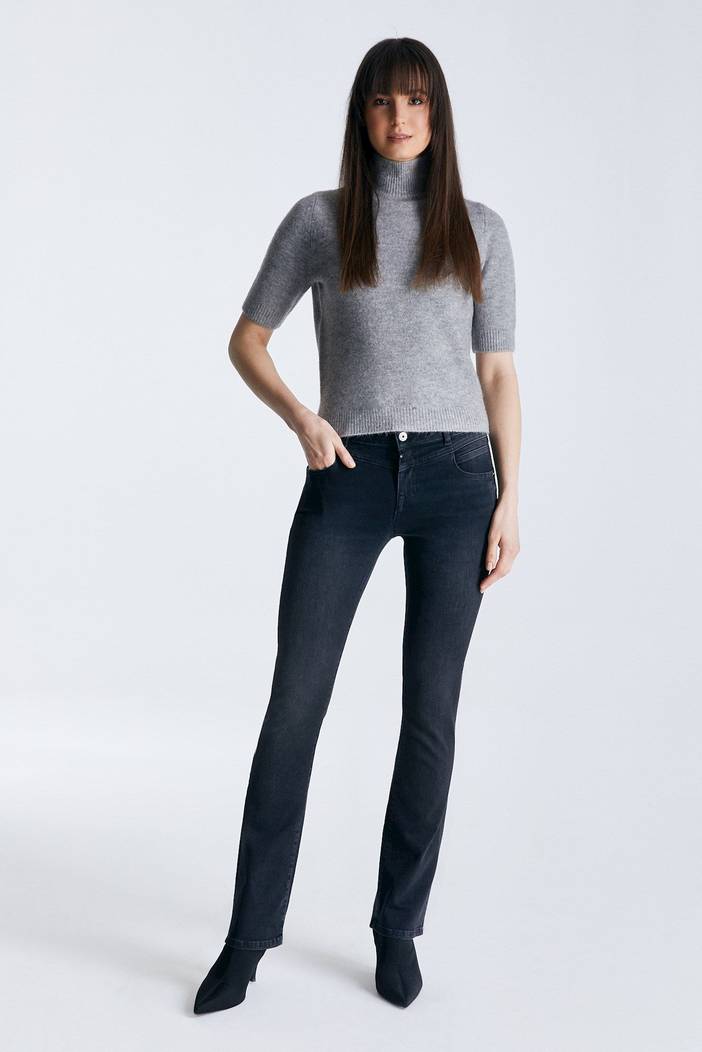 Judith Mid Waist 5 Pocket Jeans Black VT | Cup of Joe (COJ) denim
