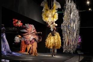 Exposition Iris Van Herpen : quand la Haute Couture devient innovation vertueuse