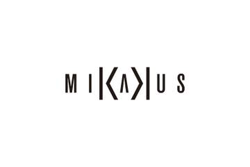 Mikakus - No One Without A Gift: La campaña solidaria que donará más de 300 pares de zapatillas a familias en riesgo de exclusión social