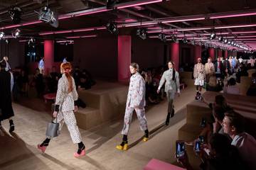 La collezione Prada Resort 2020 ha sfilato a New York