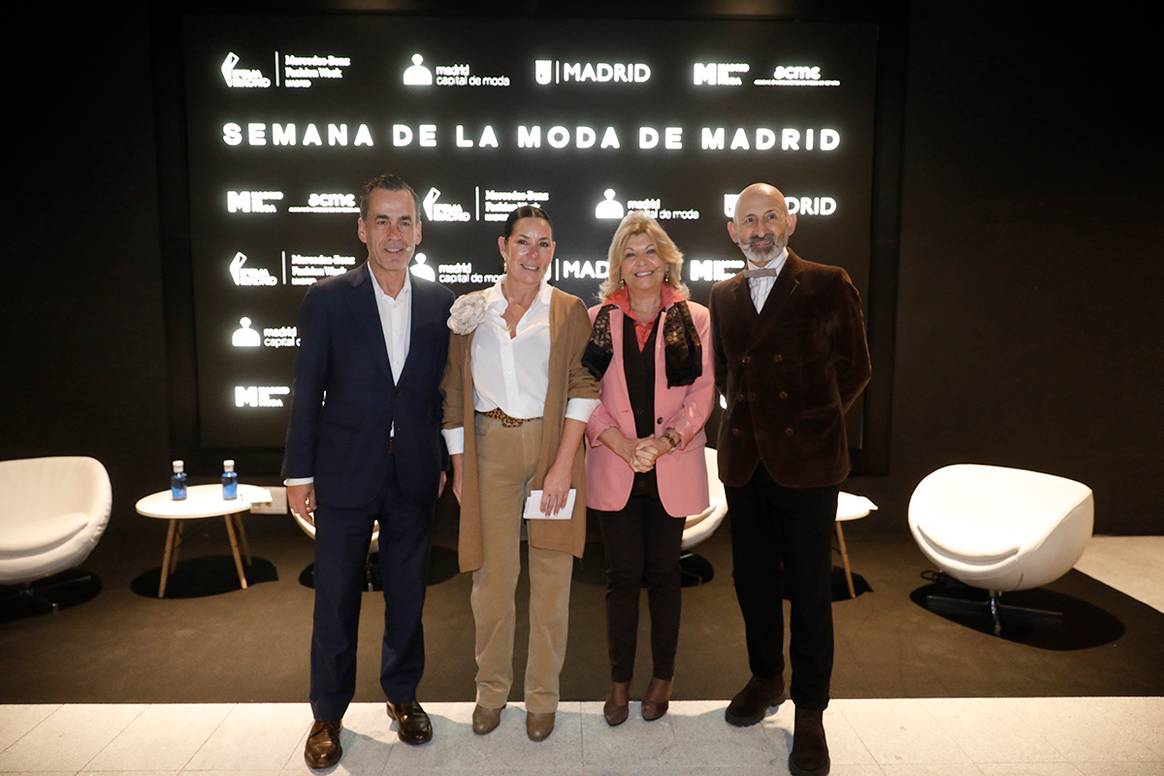 Engracia Hidalgo, delegada de Economía del Ayuntamiento de Madrid; Juan Arrizabalaga, de Ifema Madrid; Modesto Lomba, presidente de Acme; y Beatriz Martin, directora de Caleido.