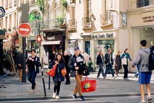 Chiffres clés de l'habillement : recul des ventes en juillet 2025 selon l'IFM