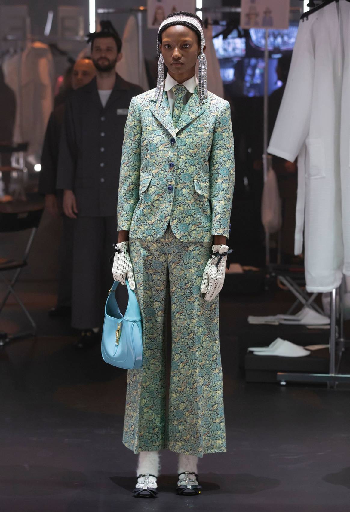 “El espectáculo tras el espectáculo”: Gucci se desnuda en Milán