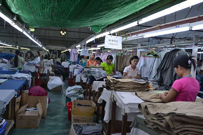 Kinderarbeit & Niedriglöhne: Die wahren Kosten der Bekleidungsproduktion in Myanmar