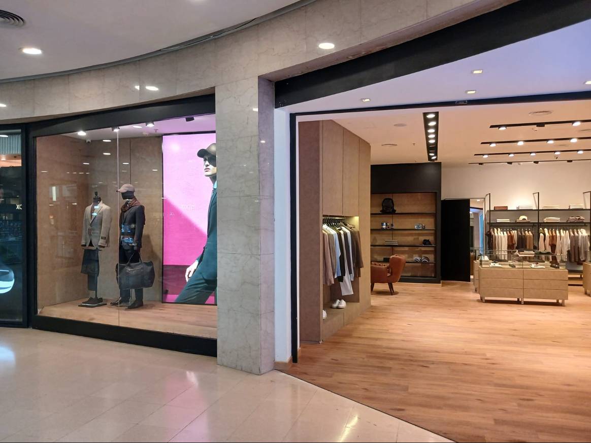 Rochas amplió su tienda.