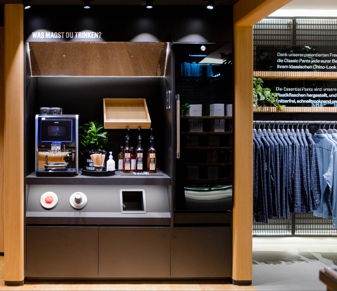 Shaping New Tomorrow store / Shaping New Tomorrow