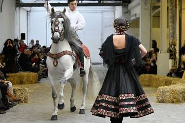 El artista detrás del desfile inspirado en María Félix en París  