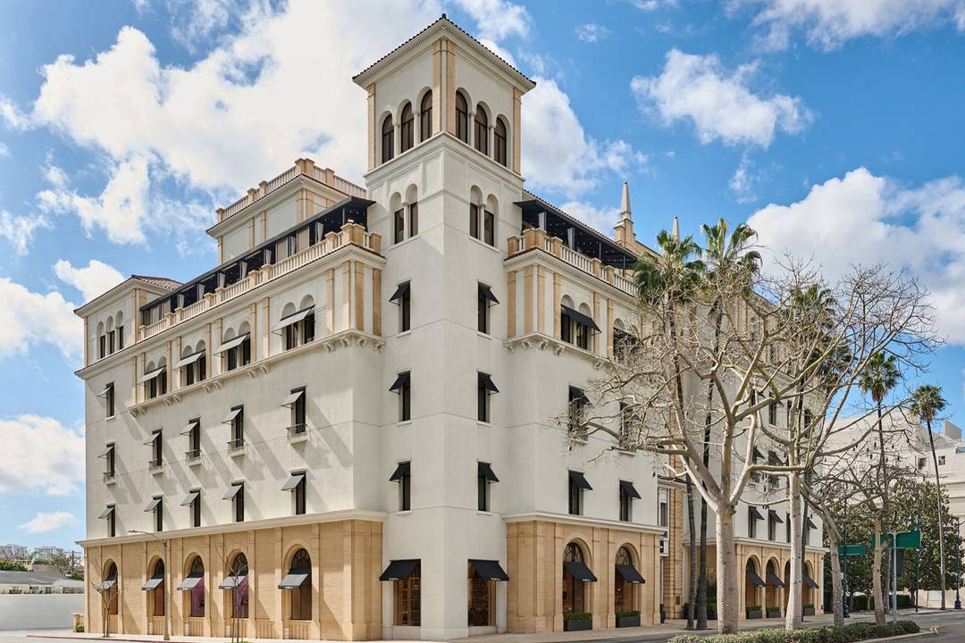 Saks Fifth Avenue Beverly Hills Facade