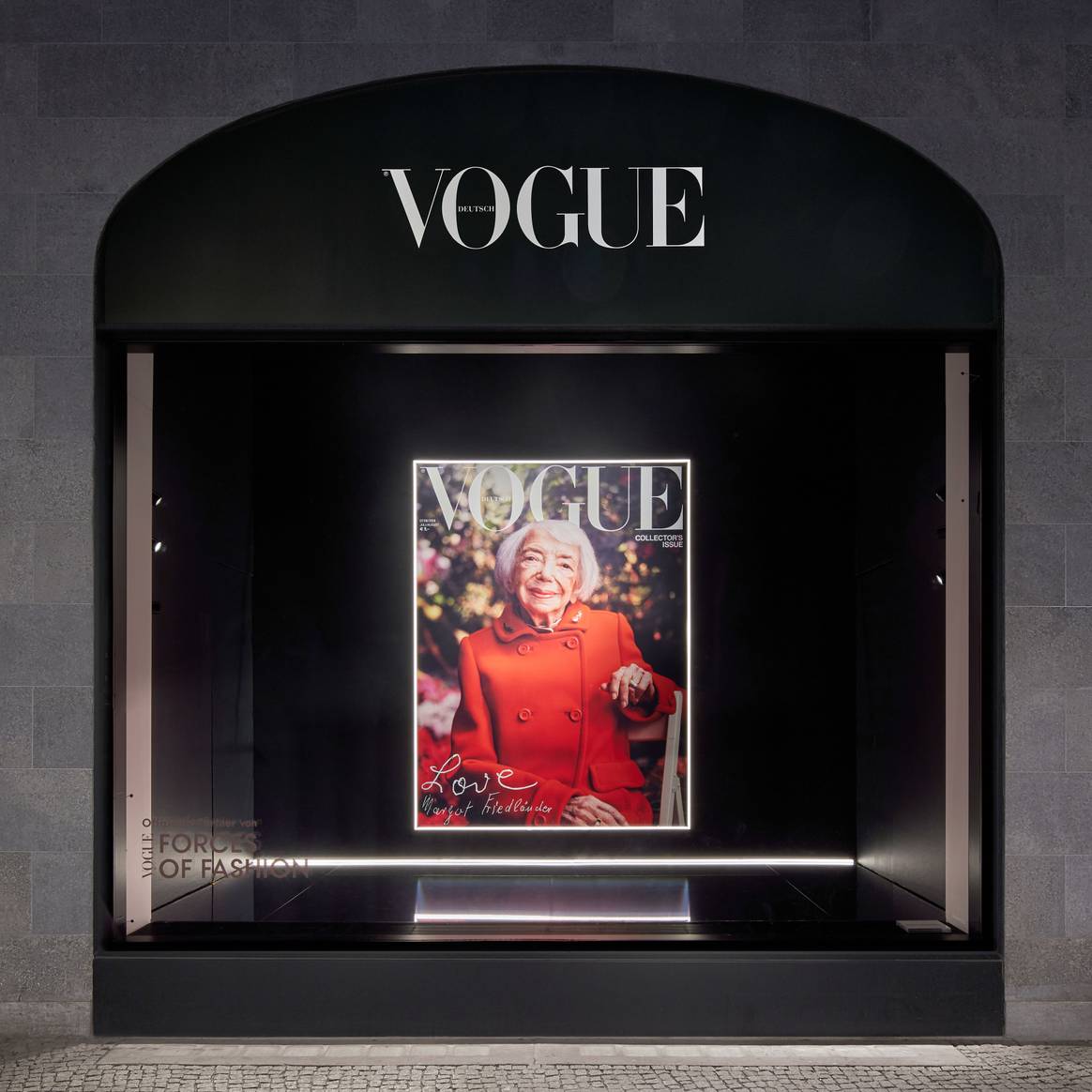 45 Jahre Vogue Germany, Schaufenster des KaDeWeCredits: Martin Dziuba