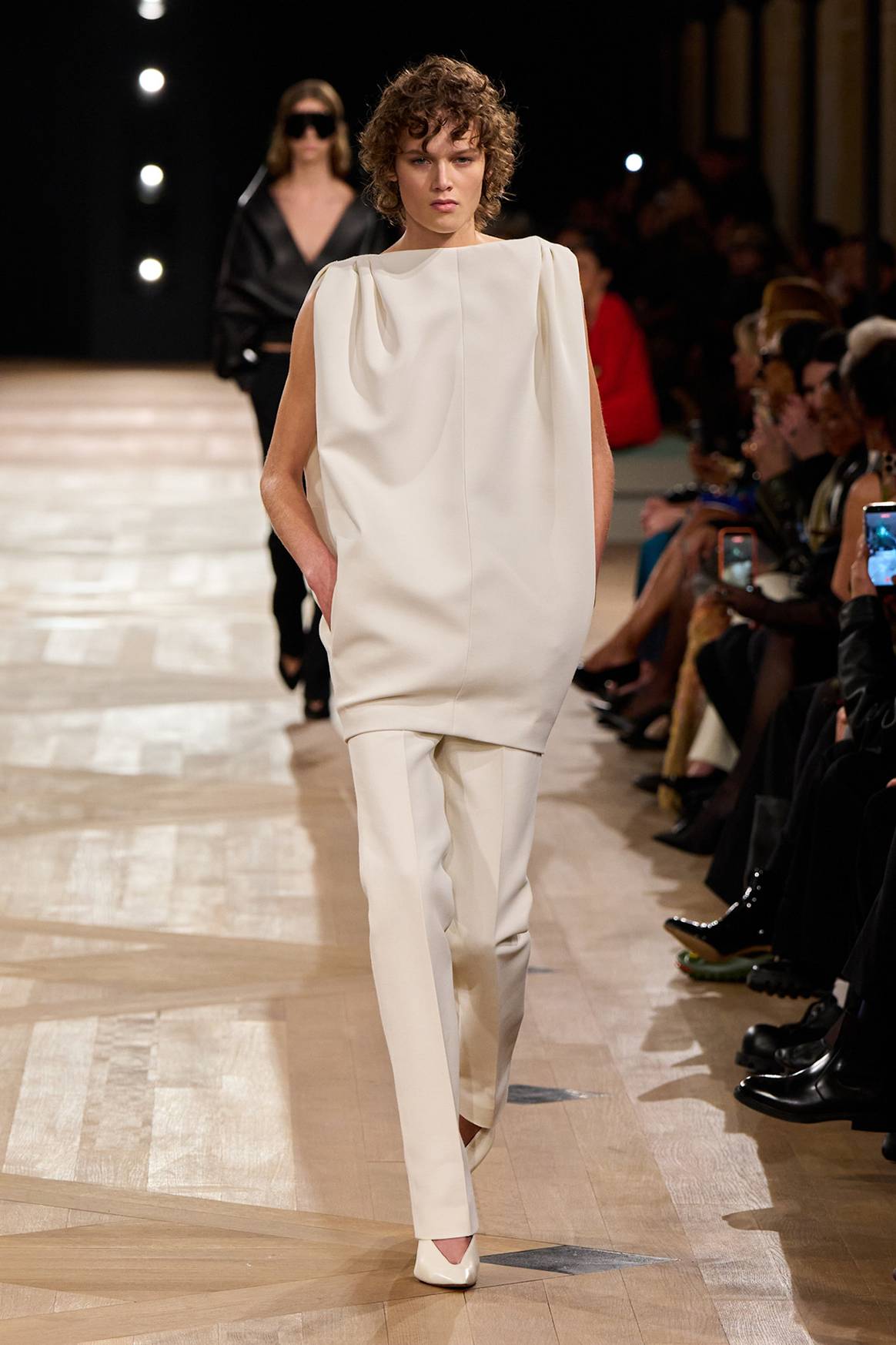 Balenciaga, desfile de presentación de la colección de mujer “The Heartbeat”, para la temporada Primavera/Verano 2026.