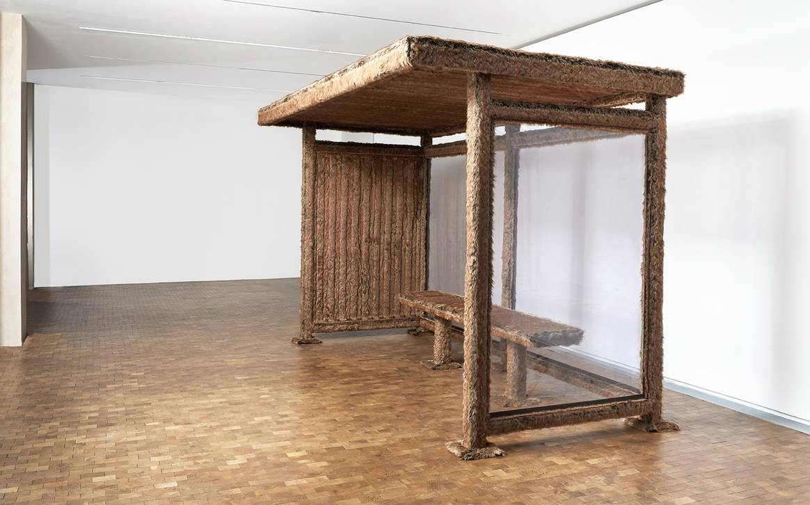 Bild: Martin Margiela, Bus Stop © Pierre Antoine